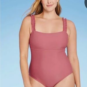 Woman’s square Neck Ruffle shoulder swimsuit XL